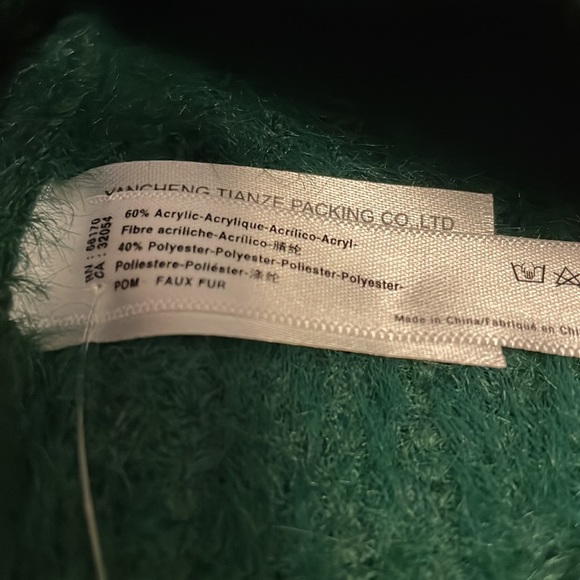 Anthropologie Fuzzy Monogram Kids Hat - Picture 5 of 5